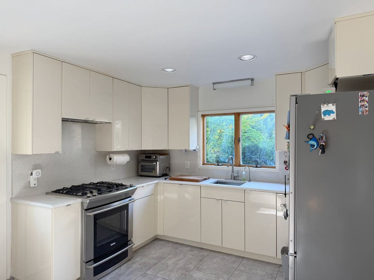 24 Palmer Ave - Photo 6 of 16