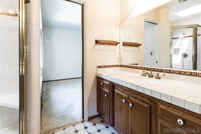 5917 Market Street - Photo 6 of 9