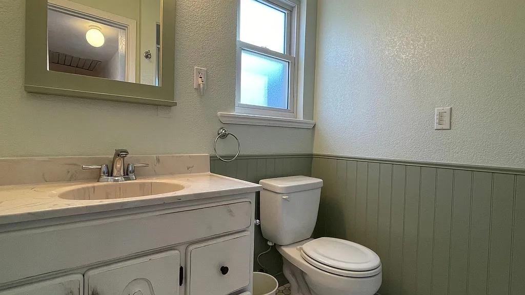 5917 Market Street - Photo 7 of 9