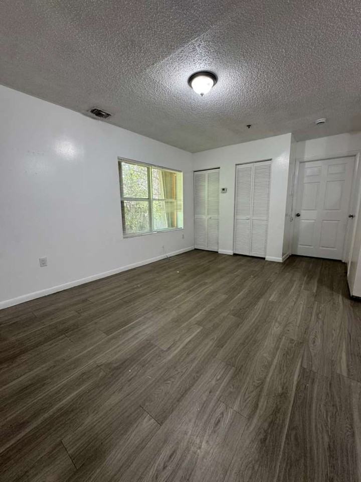 7126 Nw 14th Pl #7126-3 - Photo 2 of 13