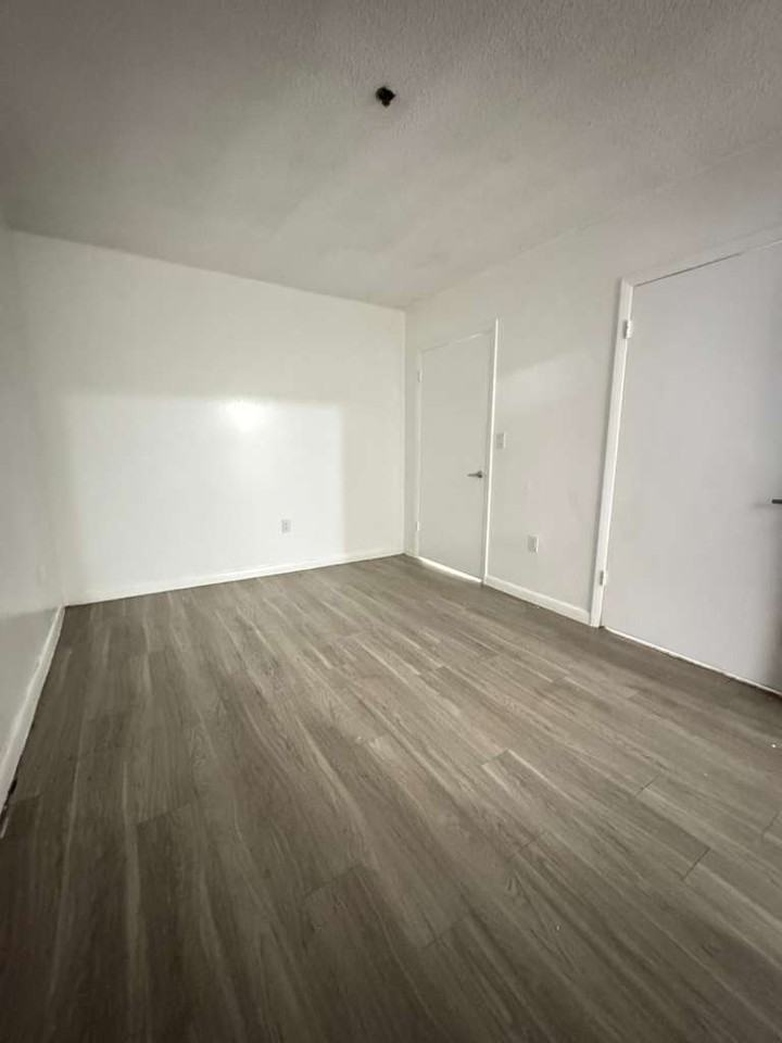 7126 Nw 14th Pl #7126-3 - Photo 6 of 13