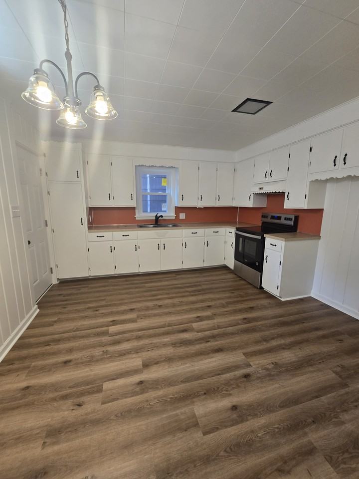 22 5th St Ne #1 - Photo 3 of 6