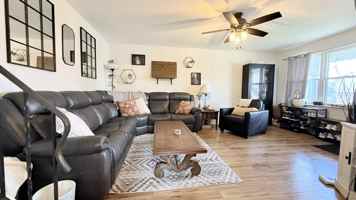 featured image of 102 Patience Cres #1