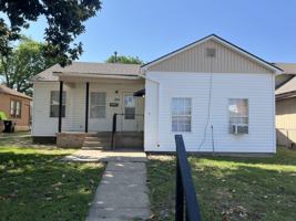 featured image of 809 E Main St #1