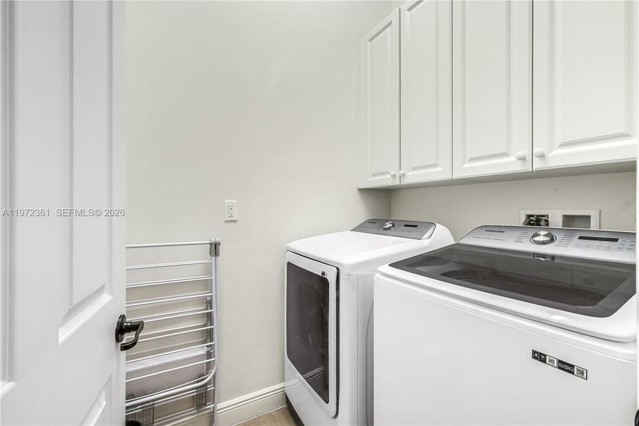 3700 Northwest 84th Way - Photo 3 of 15