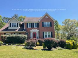 featured image of 3206 Elizabeth Ln