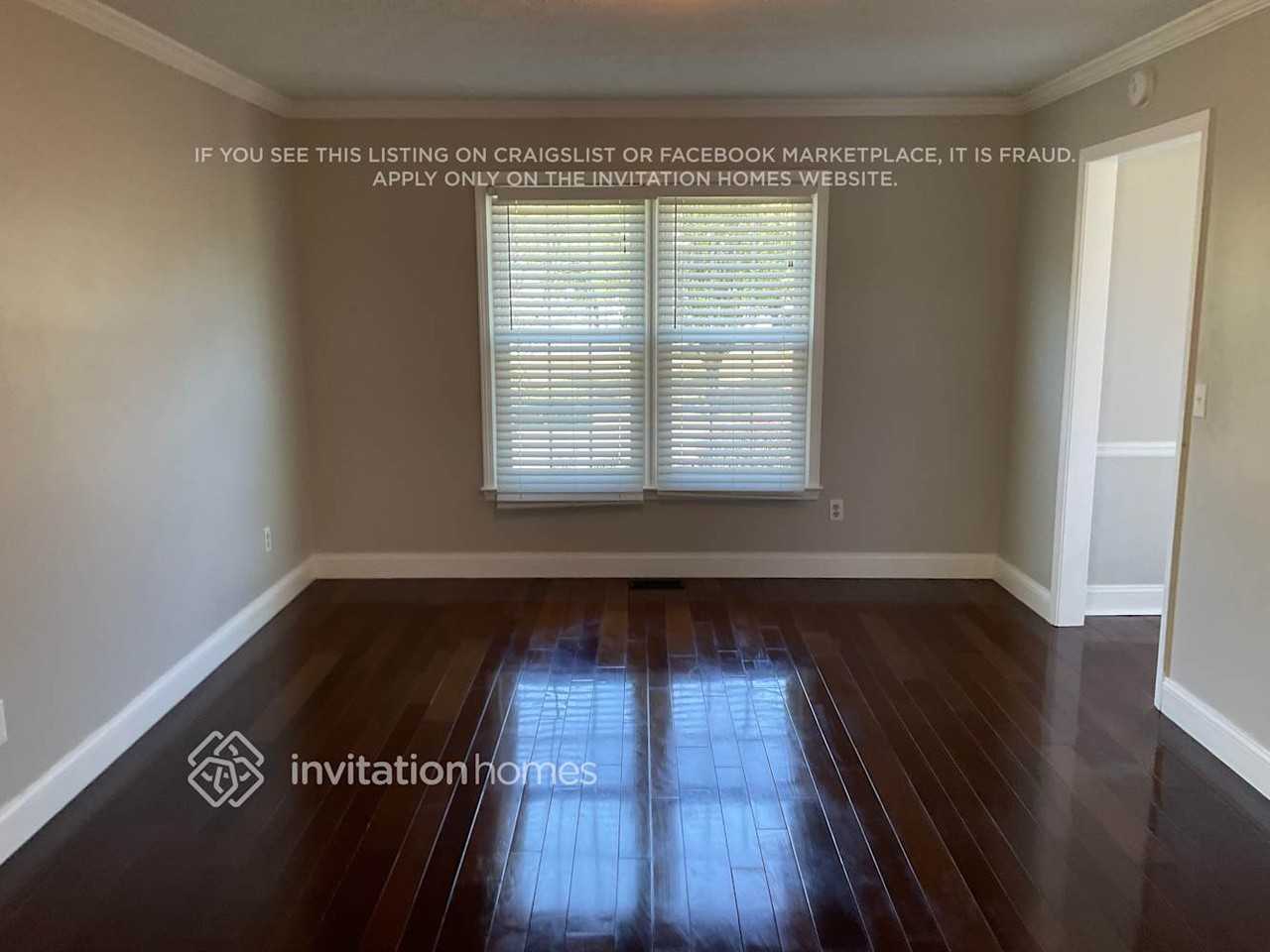 3206 Elizabeth Ln - Photo 2 of 18