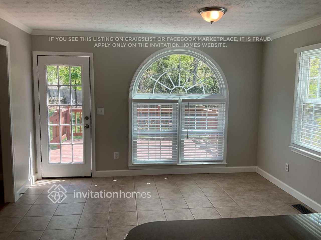 3206 Elizabeth Ln - Photo 7 of 18