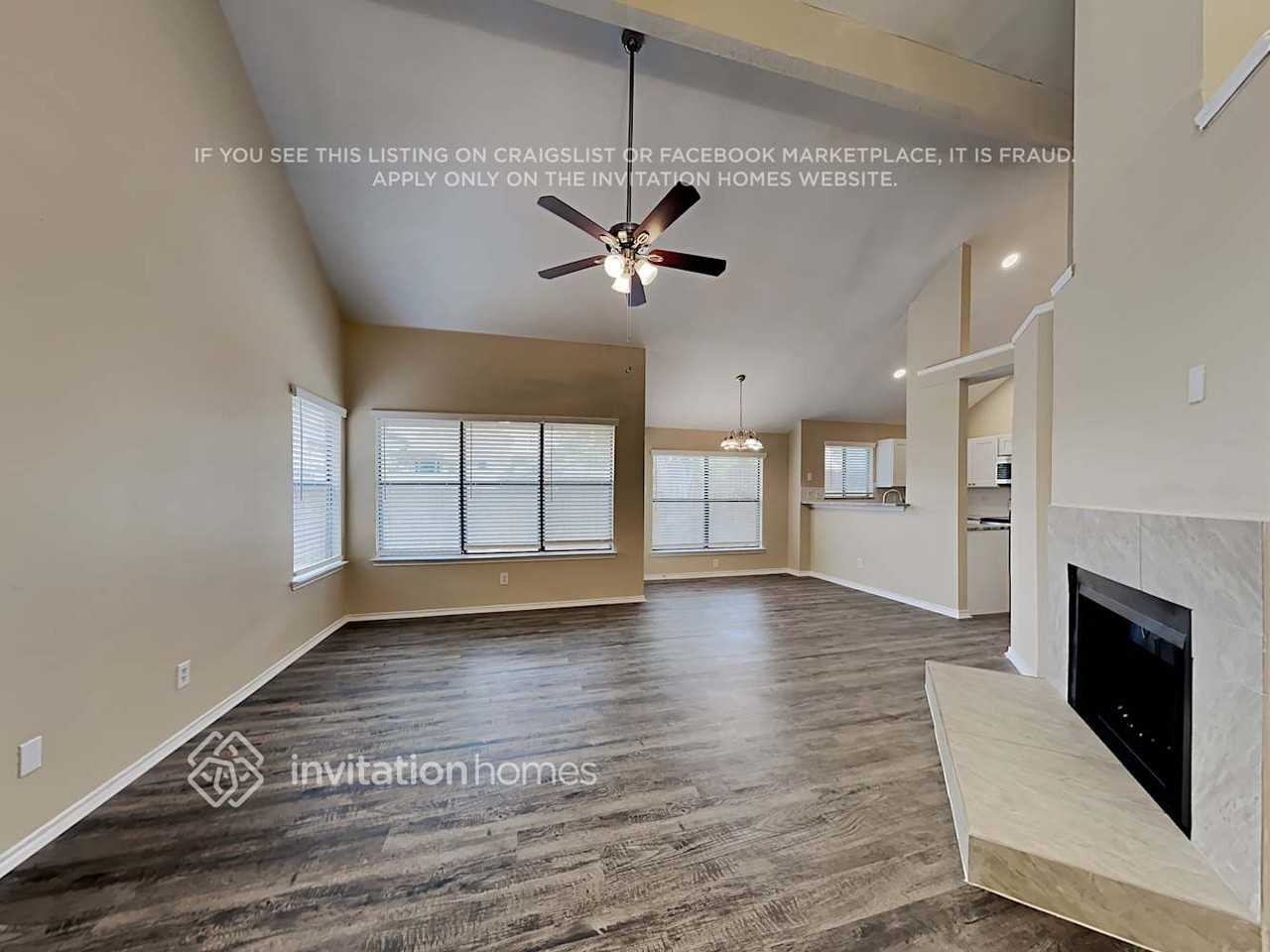 927 Sylvan Creek Dr - Photo 5 of 19