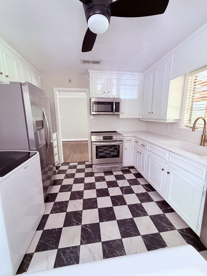 13 Brookside Dr #1 - Photo 6 of 21
