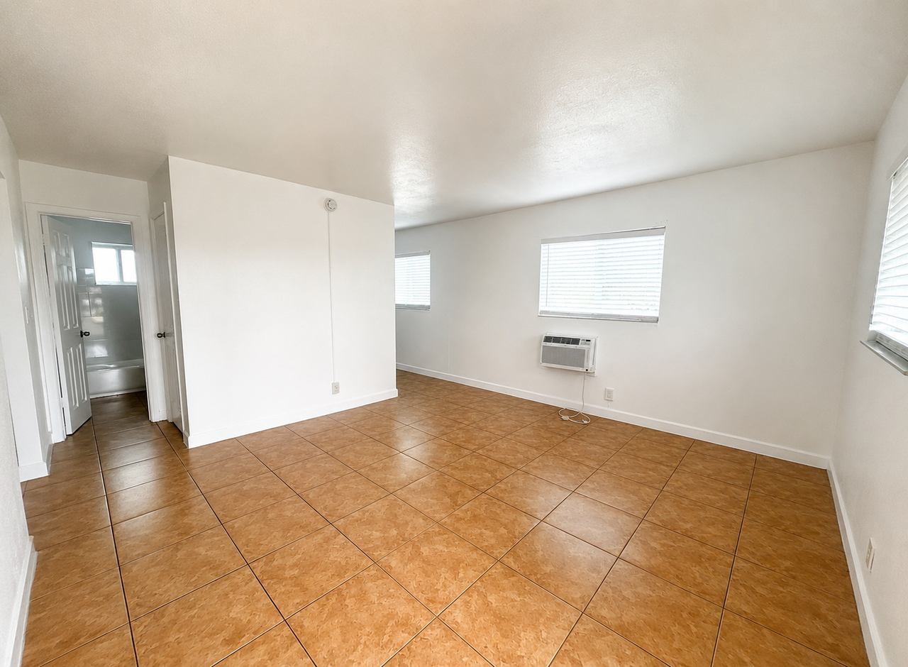715 Northwest 6th AvenueUnit 6 #715-6 - Photo 3 of 15