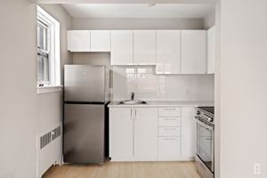 featured image of 1030/1040 Hollington St