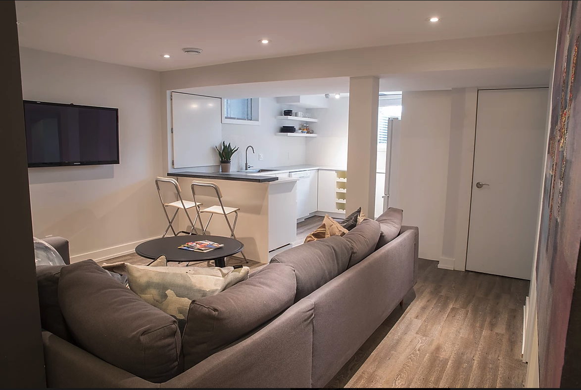 53 Chippewa Ave - Photo 5 of 23