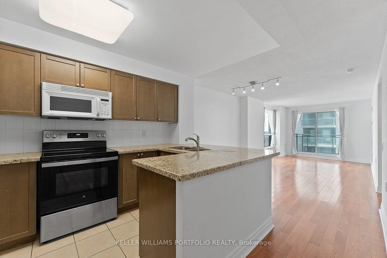 21 Hillcrest Avenue #1102 - Photo 4 of 15