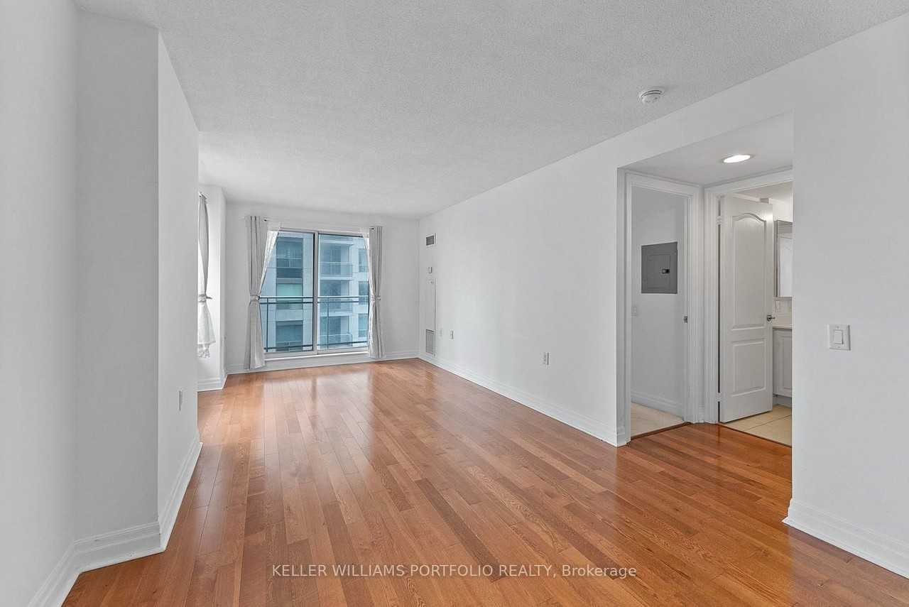 21 Hillcrest Avenue #1102 - Photo 6 of 15