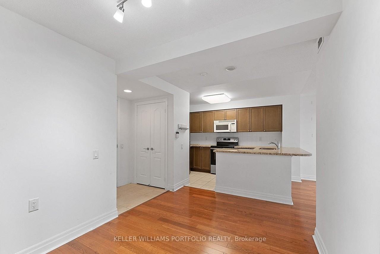 21 Hillcrest Avenue #1102 - Photo 7 of 15