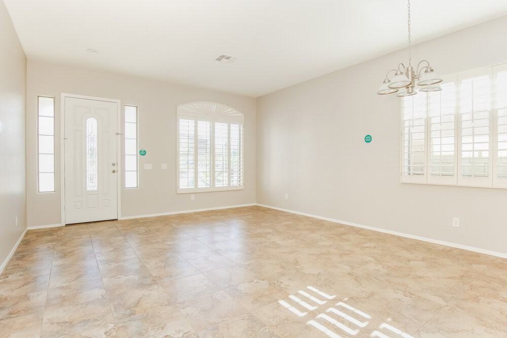 22110 N 104th Ln - Photo 4 of 16