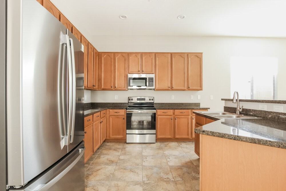 22110 N 104th Ln - Photo 6 of 16