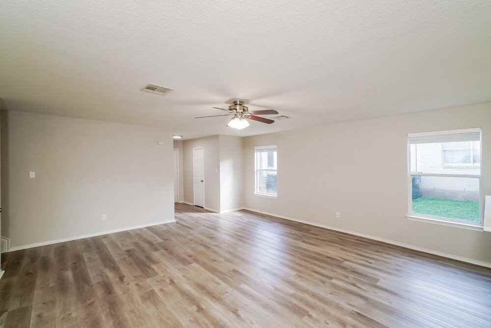 117 Mood Lake Dr - Photo 6 of 20