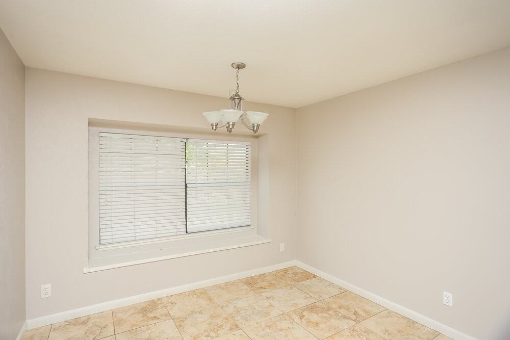 458 Rainier St - Photo 7 of 19