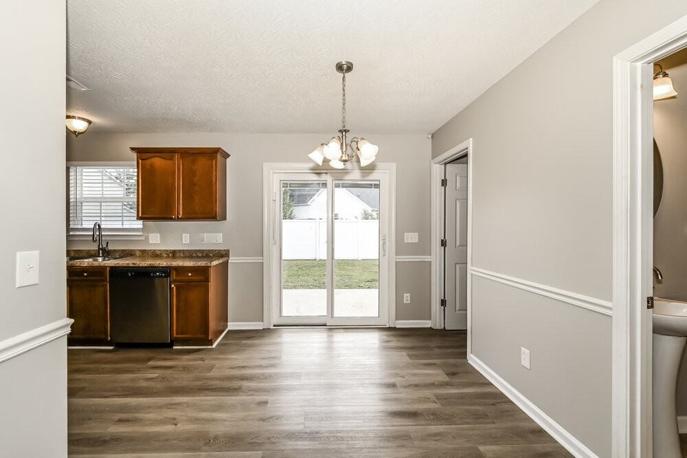 5141 Monet Ct - Photo 7 of 17