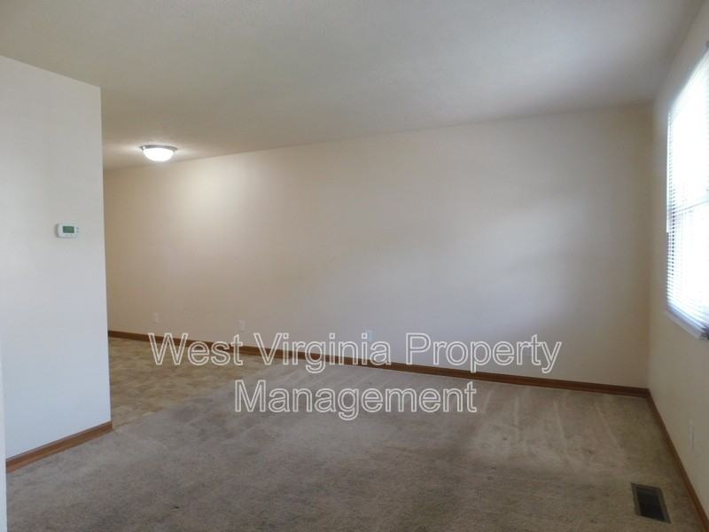 219 Cardinal Way #52 - Photo 5 of 26