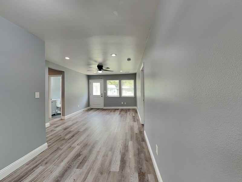 3320 Mundy Dr - Photo 5 of 16