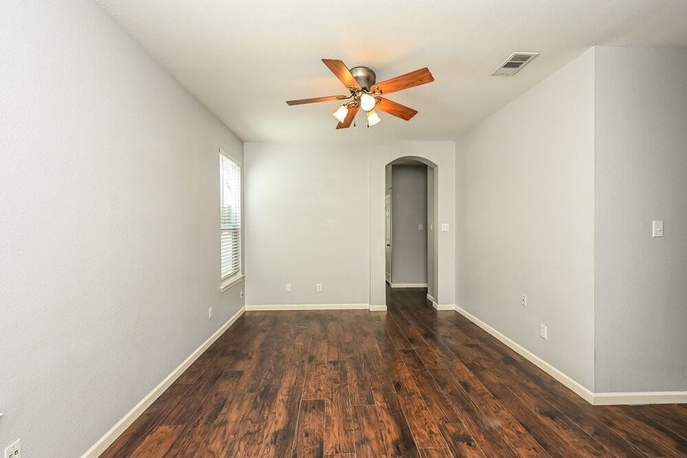 9824 Birch Dr - Photo 3 of 16