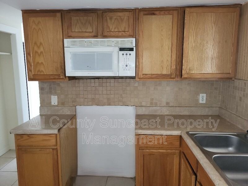4018 Darlington Rd - Photo 3 of 12