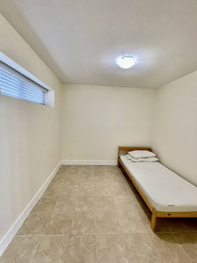 4800 Canada Way - Photo 3 of 7