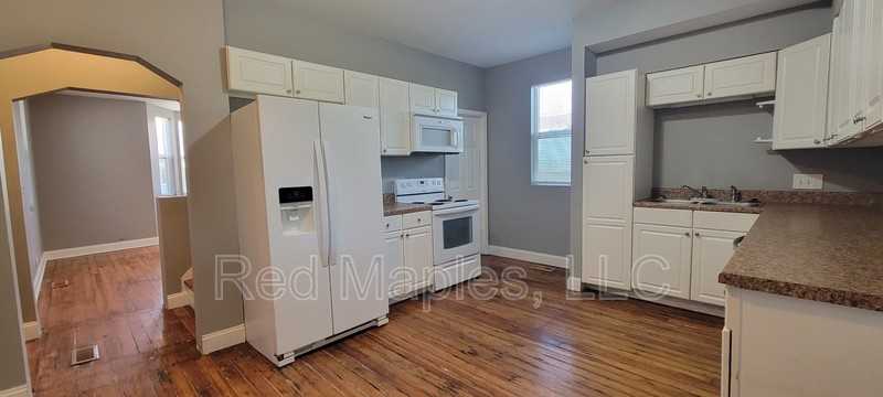 5102 Wicklow Pl - Photo 3 of 8