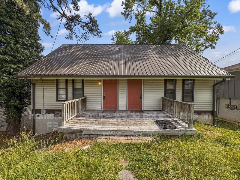 3245 Idlewild Dr #2