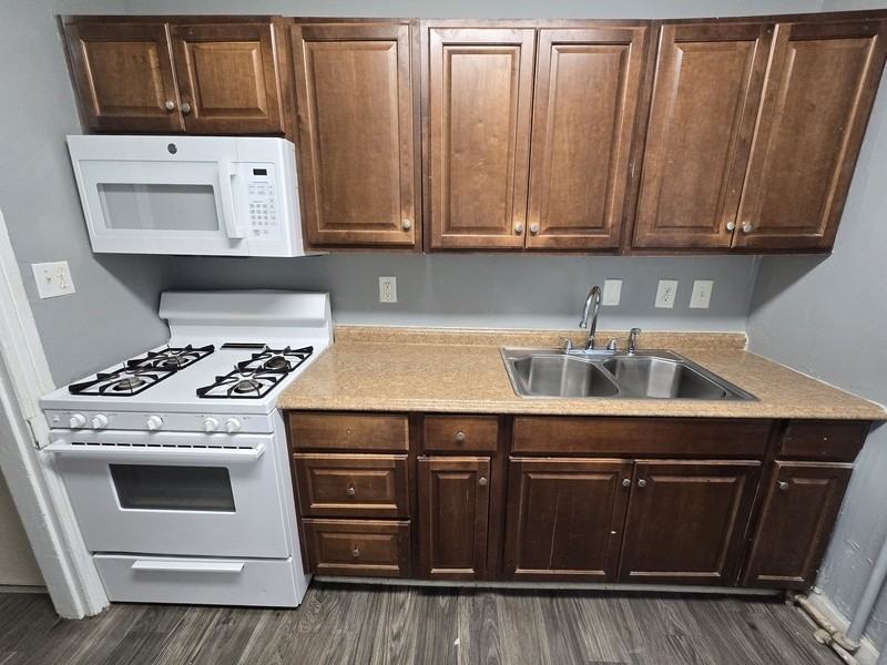 709 Idlewood Ave - Photo 5 of 18