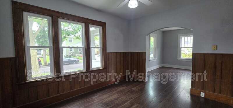 1726 Tecumseh St - Photo 6 of 23