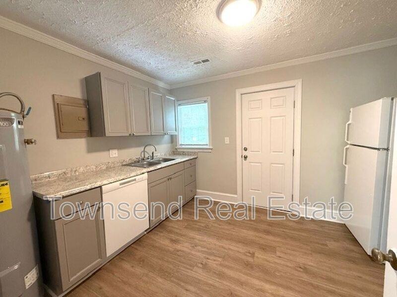 217 N Virginia Ave - Photo 2 of 9