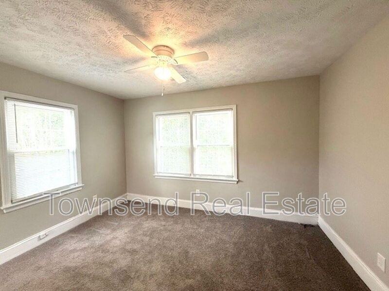 217 N Virginia Ave - Photo 6 of 9