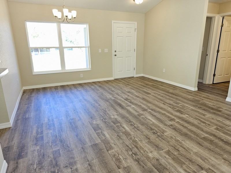 15018 Sw 48th Ave - Photo 3 of 8