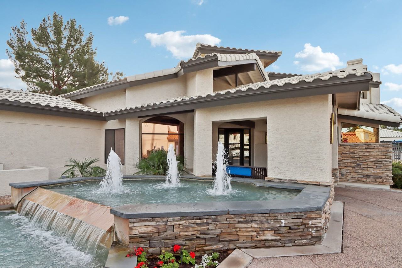 4909 W Joshua Blvd