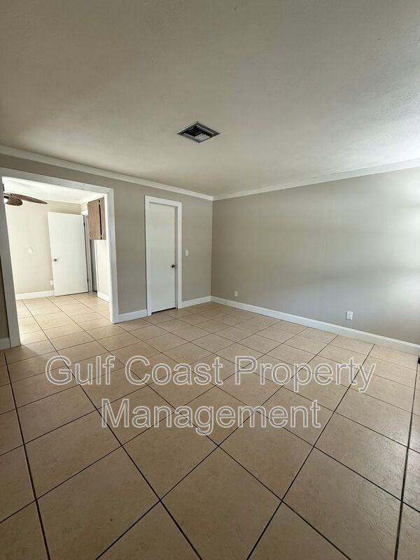 1324 Del Pine Dr - Photo 5 of 23