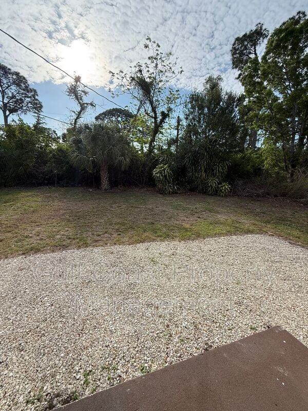 1322 Del Pine Dr - Photo 4 of 22