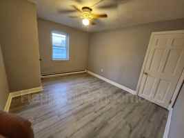 featured image of 5 Upson St #4