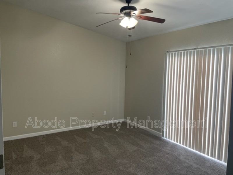 480 W 10th St - Photo 4 of 10