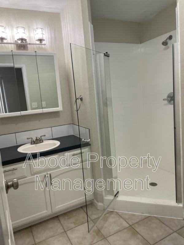 480 W 10th St - Photo 5 of 10