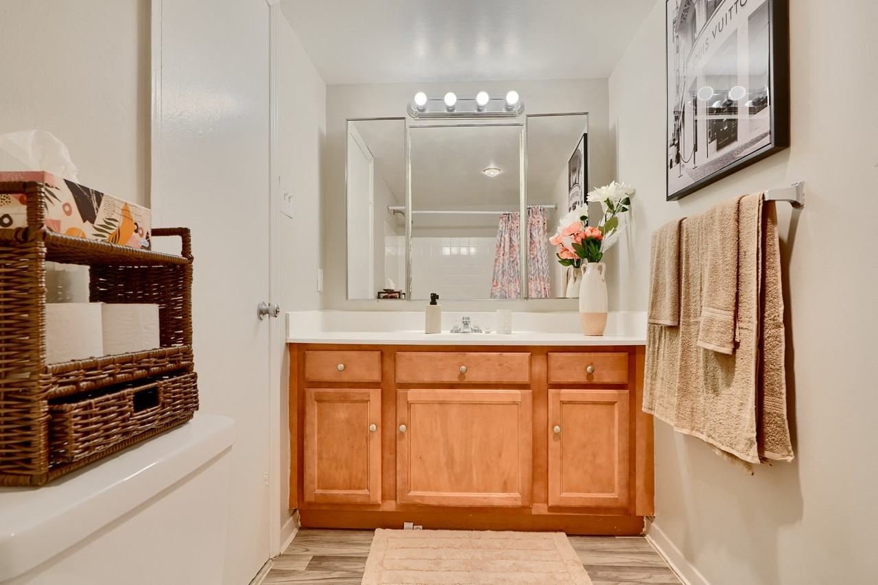 Westchester West Apartments - Photo 6 of 50