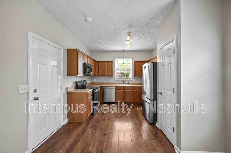 8619 Altesse Way - Photo 5 of 26
