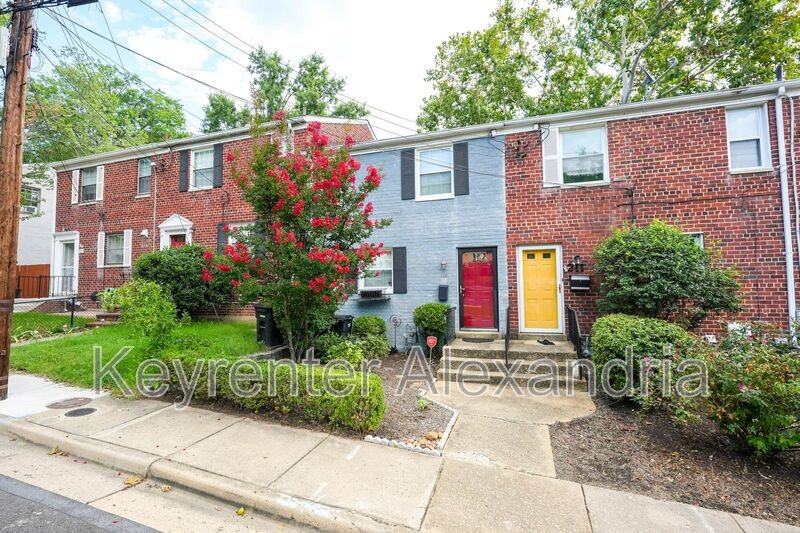 213 Aspen St - Photo 3 of 36