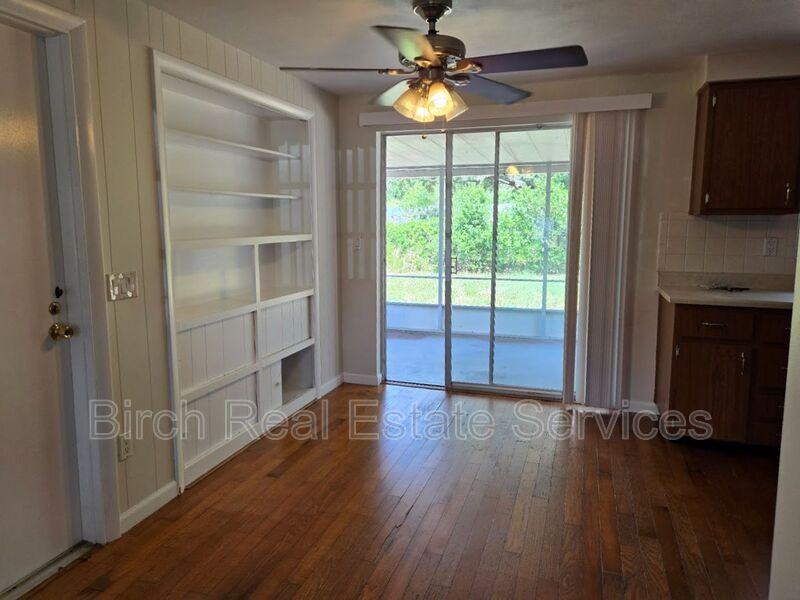 2552 Chancery Dr - Photo 6 of 15
