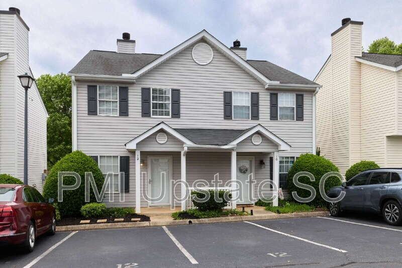 12 Hayfield Ln - Photo 3 of 22