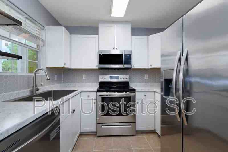 12 Hayfield Ln - Photo 7 of 22