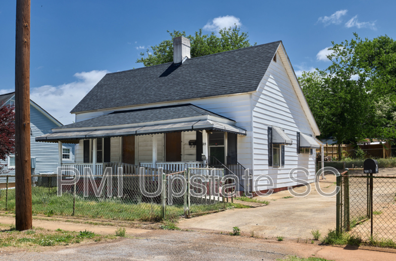 213 A St - Photo 2 of 12